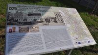 Informační tabule na náměstí Míru před muzeem