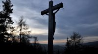 Kristus na kříži - železný krucifix z nejdeckých válcoven