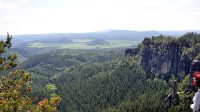 31. 5. 2014 - Pohled na Kaiserkrone a Zirkelstein ze skal Saského Švýcarska
