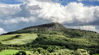 9. 8. 2021 - Pohled na Kaňkov ze silnice mezi Braňany a Želenicí