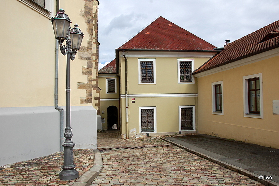 13. 4. 2013
